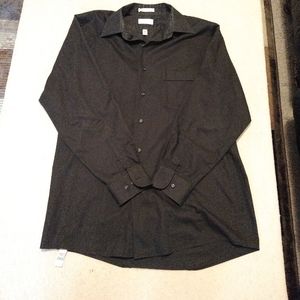Men's Black Van Heusen Dress Shirt